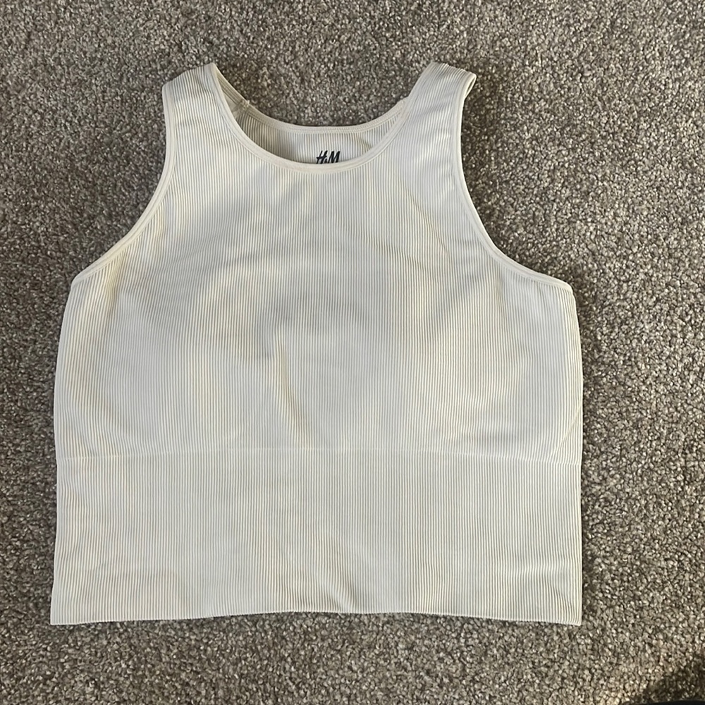 h and m workout crop top